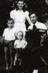Семья Григорьевых: Михаил Михайлович, Анна Георгиевна, сыновья Вольдемар и Виктор.1954 г.