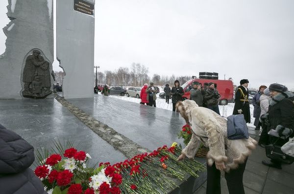 Открытие памятника Жертвам политических репрессий в Сургуте, 18 октября 2018 г. Автор - А.В. Заика